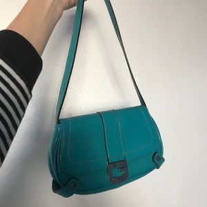 ✨✨Guess Blue purse ✨✨